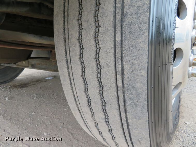 image for item DH1157 2008 International 4300  rollback truck