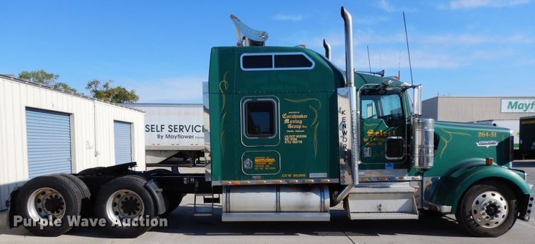 image for item DH6613 2000 Kenworth W900B semi tractor