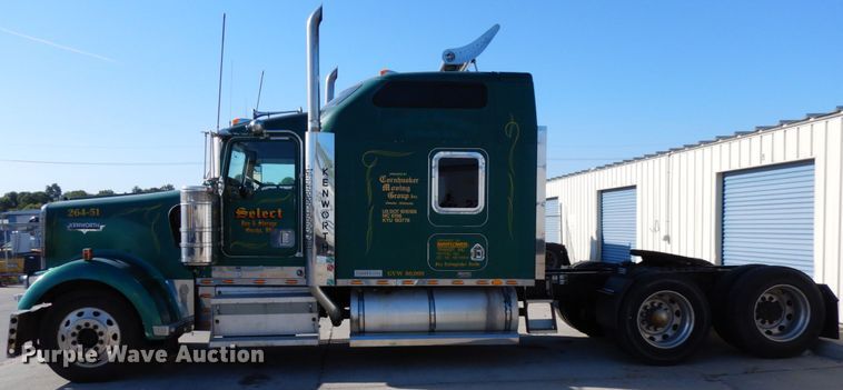 image for item DH6613 2000 Kenworth W900B semi tractor