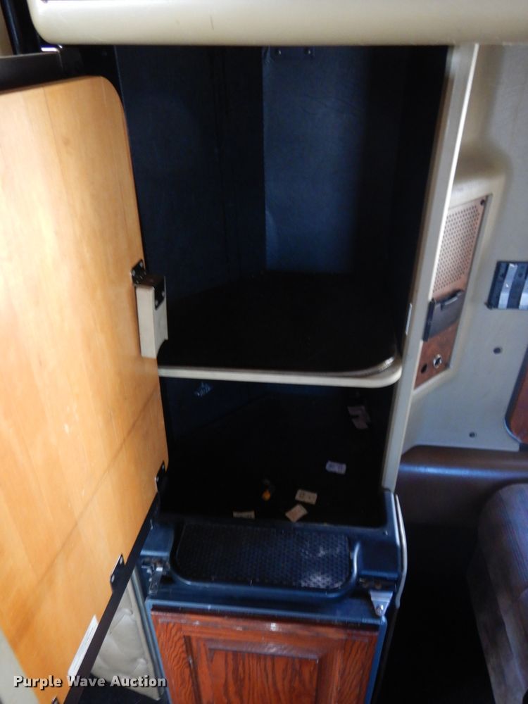 image for item DH6613 2000 Kenworth W900B semi tractor