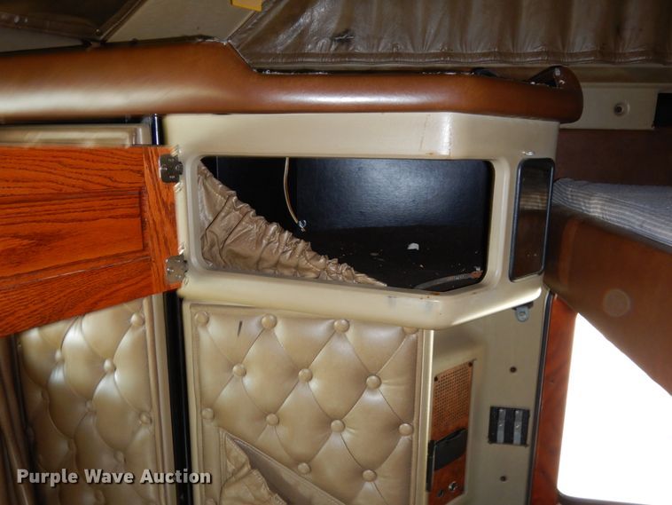 image for item DH6613 2000 Kenworth W900B semi tractor