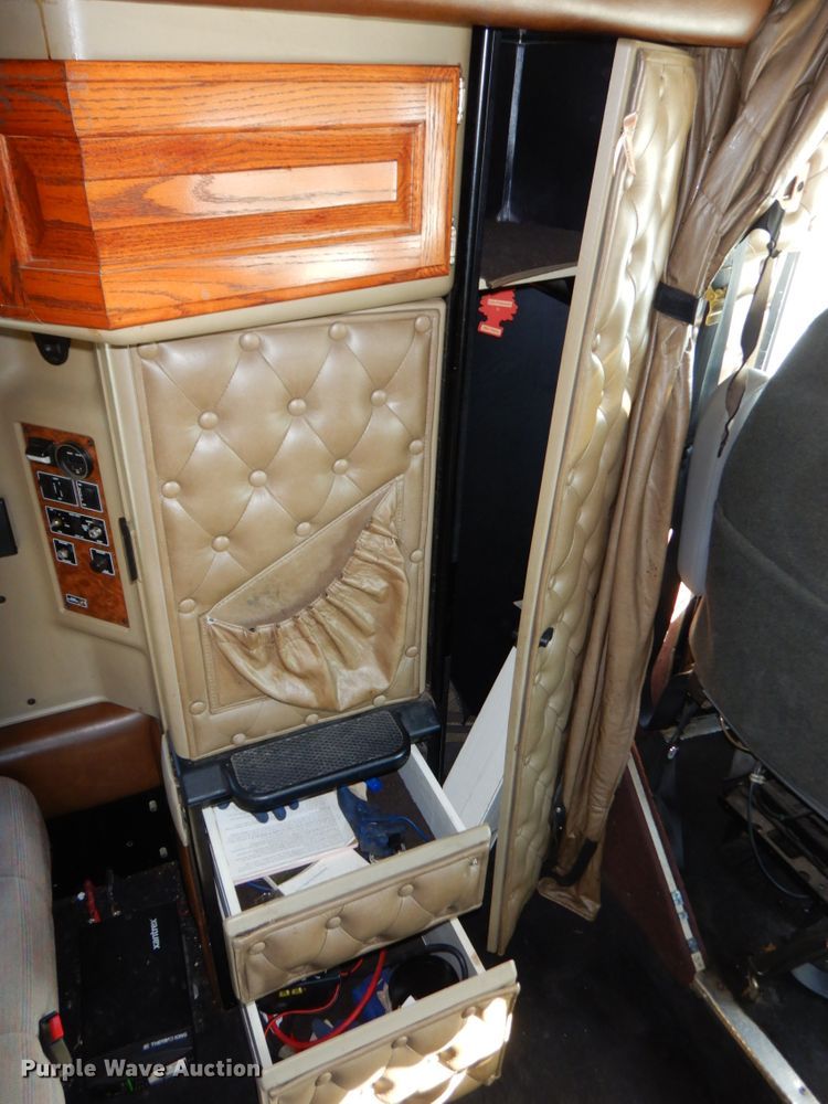 image for item DH6613 2000 Kenworth W900B semi tractor