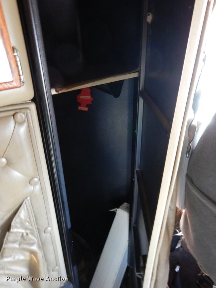 image for item DH6613 2000 Kenworth W900B semi tractor