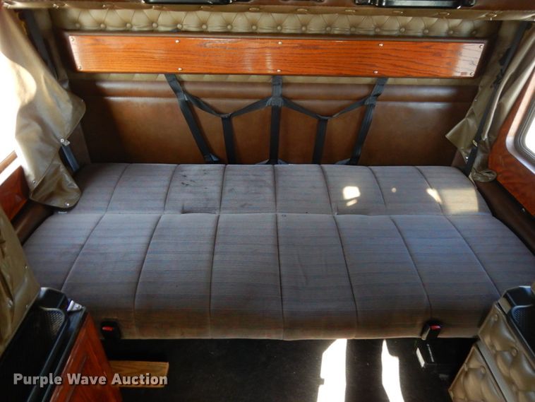 image for item DH6613 2000 Kenworth W900B semi tractor