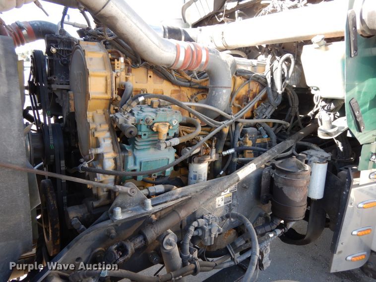 image for item DH6613 2000 Kenworth W900B semi tractor