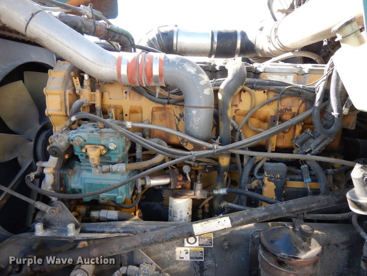 image for item DH6613 2000 Kenworth W900B semi tractor