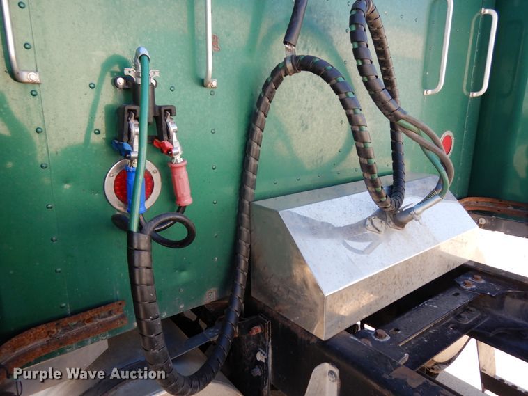 image for item DH6613 2000 Kenworth W900B semi tractor