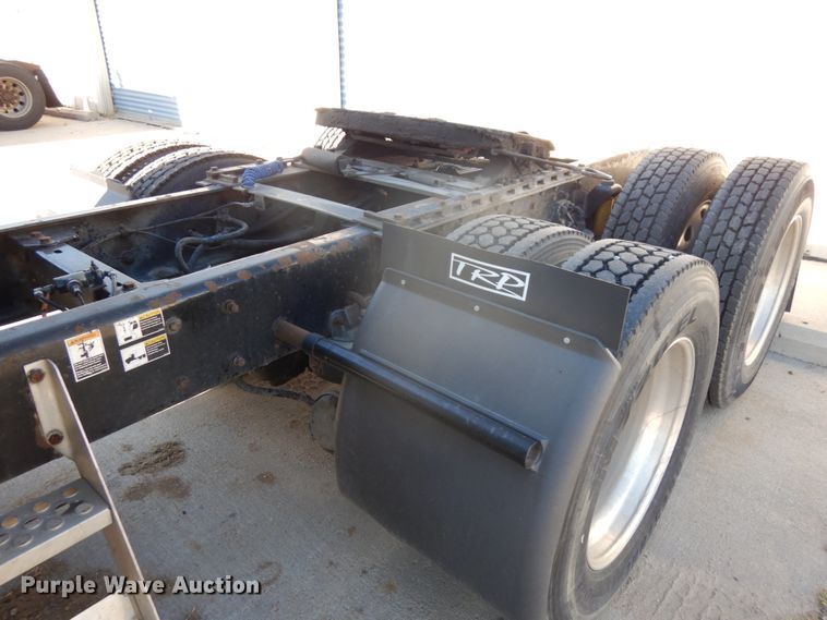 image for item DH6613 2000 Kenworth W900B semi tractor