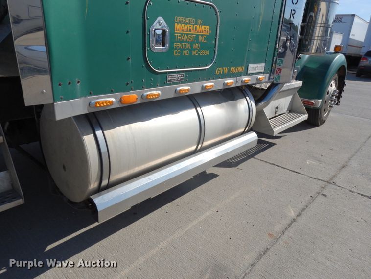 image for item DH6613 2000 Kenworth W900B semi tractor