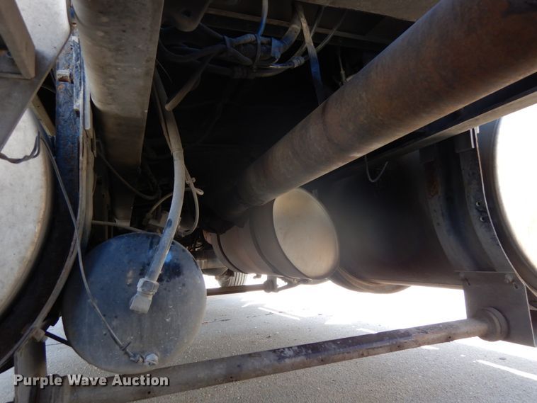 image for item DH6613 2000 Kenworth W900B semi tractor