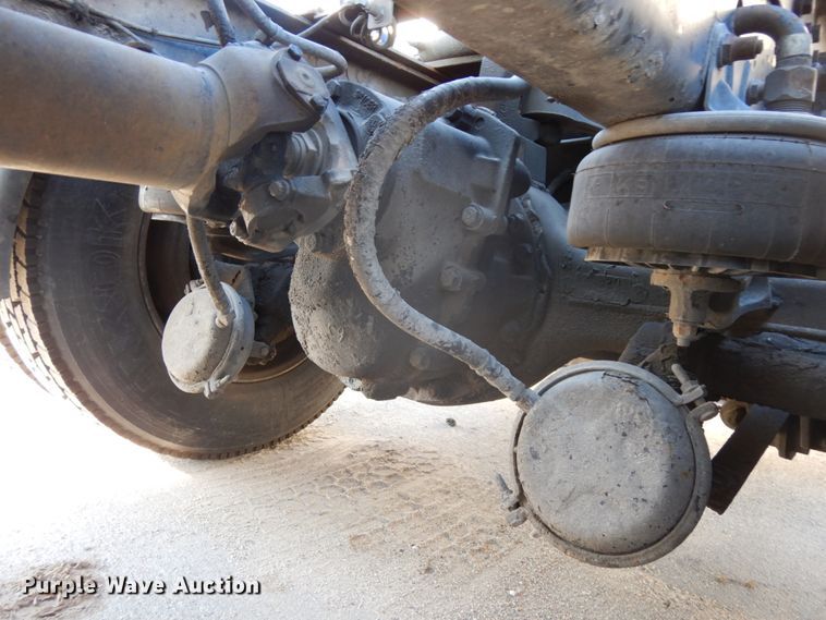 image for item DH6613 2000 Kenworth W900B semi tractor