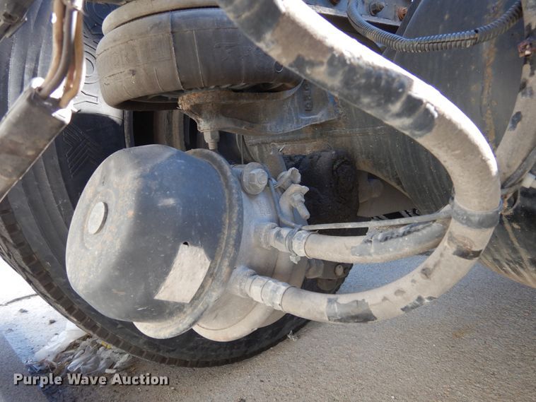 image for item DH6613 2000 Kenworth W900B semi tractor