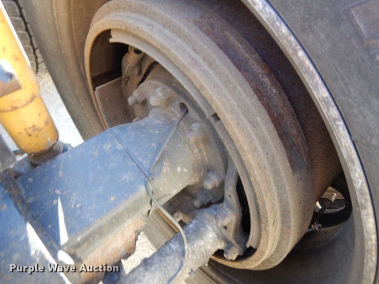 image for item DH6613 2000 Kenworth W900B semi tractor