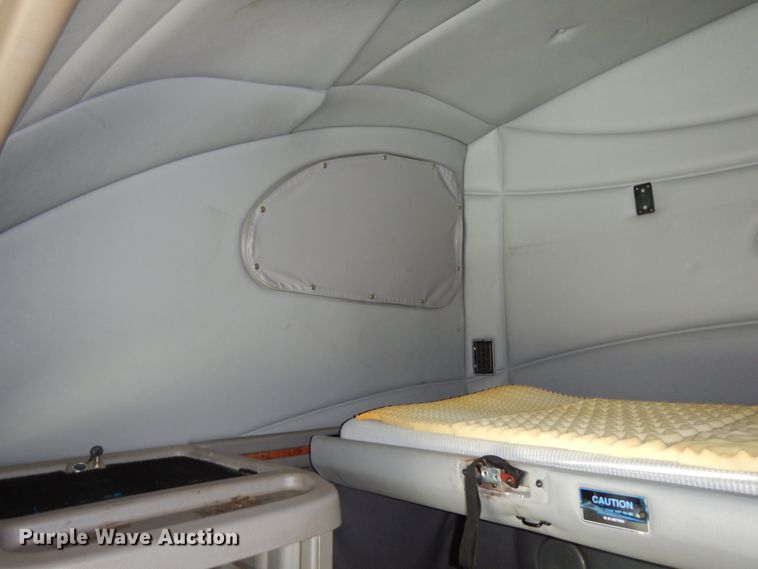 image for item DH6614 2012 Peterbilt 587  semi truck