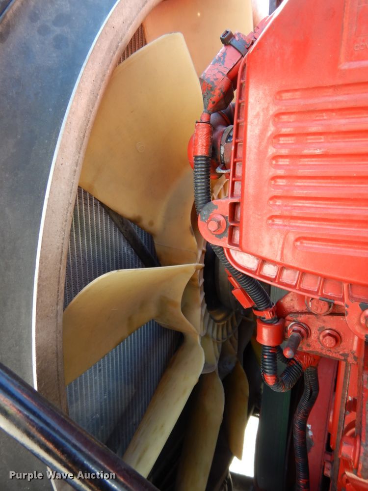 image for item DH6614 2012 Peterbilt 587  semi truck