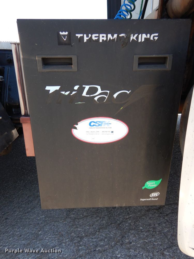 image for item DH6614 2012 Peterbilt 587  semi truck