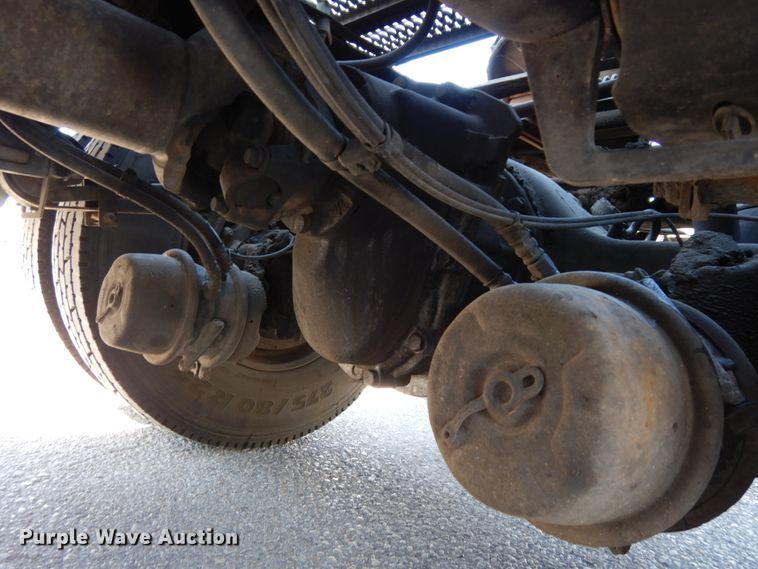 image for item DH6614 2012 Peterbilt 587  semi truck