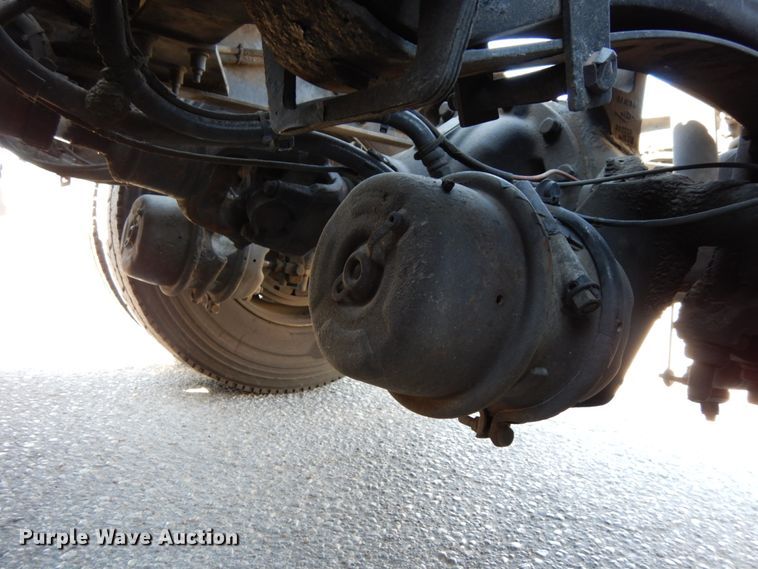 image for item DH6614 2012 Peterbilt 587  semi truck