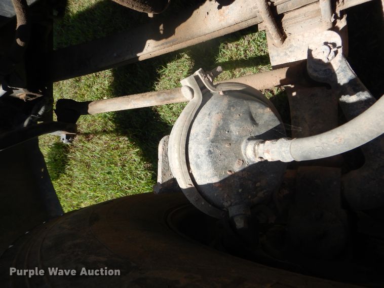 image for item DI0400 1994 Kenworth T450  semi truck