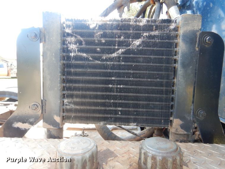 image for item DI0400 1994 Kenworth T450  semi truck