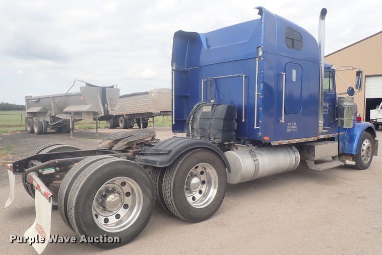 image for item DI4735 1998 Freightliner Classic X2  semi truck