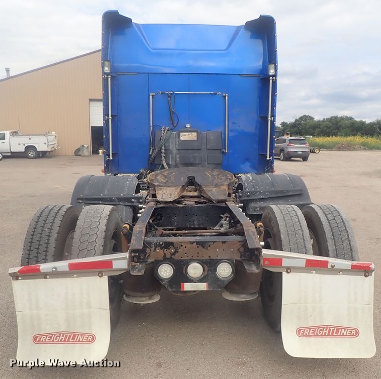 image for item DI4735 1998 Freightliner Classic X2  semi truck