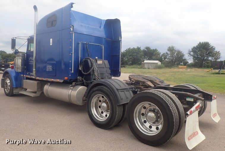 image for item DI4735 1998 Freightliner Classic X2  semi truck