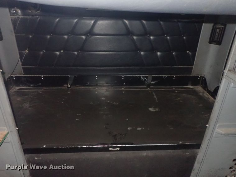 image for item DI4735 1998 Freightliner Classic X2  semi truck