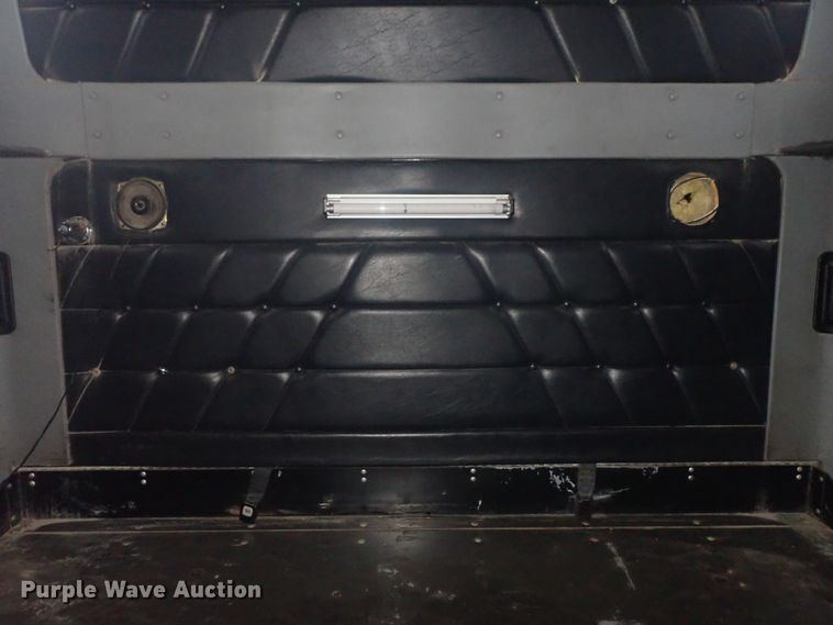 image for item DI4735 1998 Freightliner Classic X2  semi truck