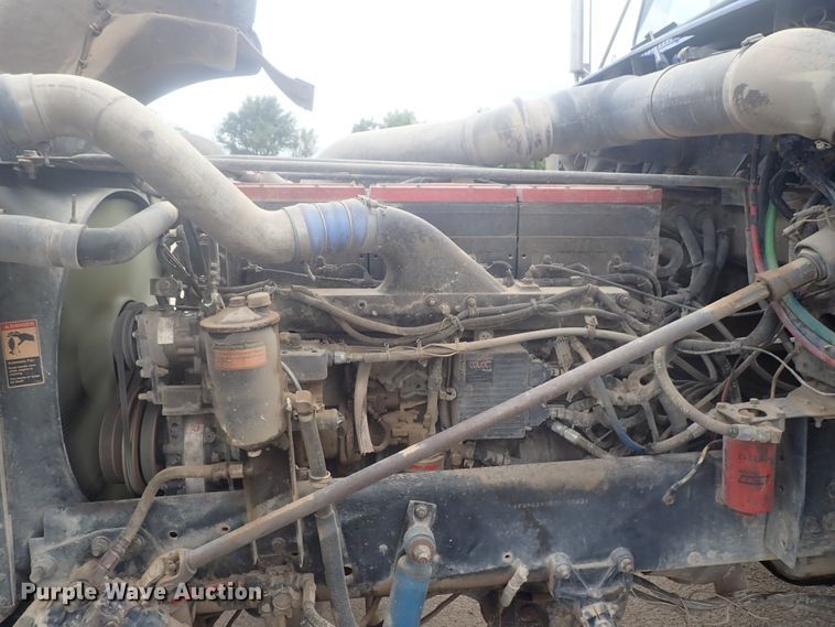 image for item DI4735 1998 Freightliner Classic X2  semi truck