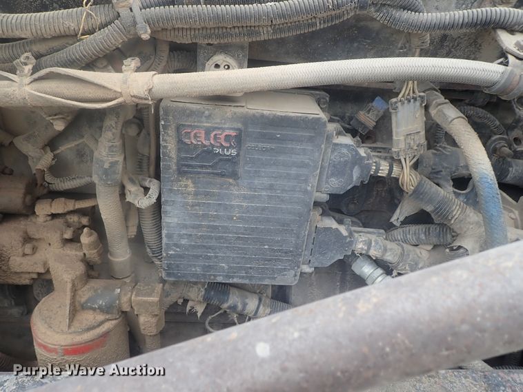 image for item DI4735 1998 Freightliner Classic X2  semi truck