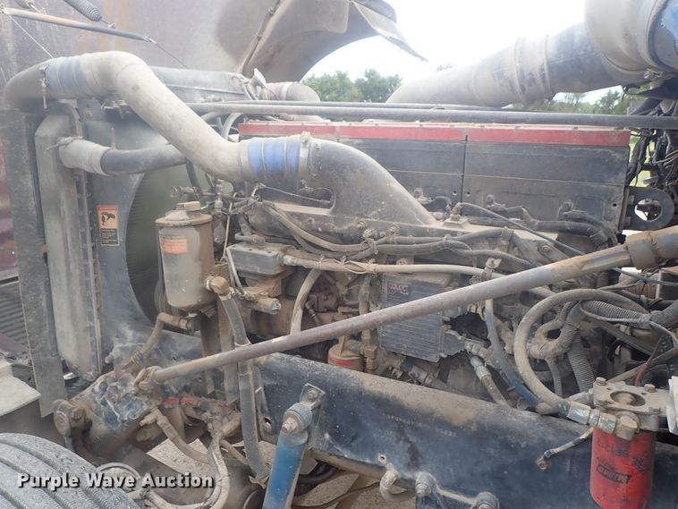 image for item DI4735 1998 Freightliner Classic X2  semi truck