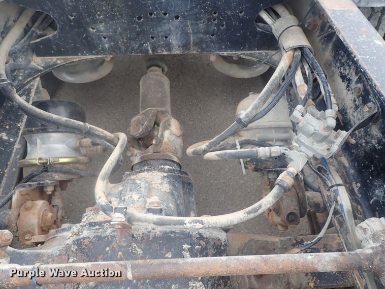 image for item DI4735 1998 Freightliner Classic X2  semi truck