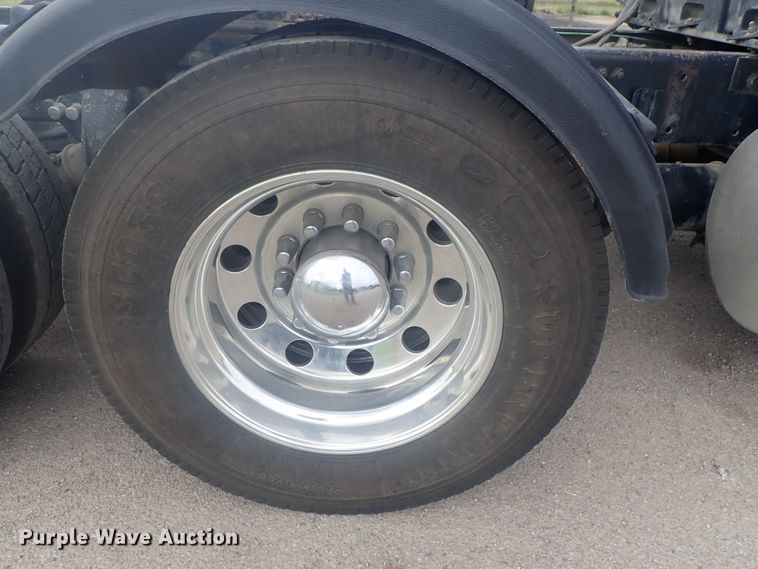 image for item DI4735 1998 Freightliner Classic X2  semi truck