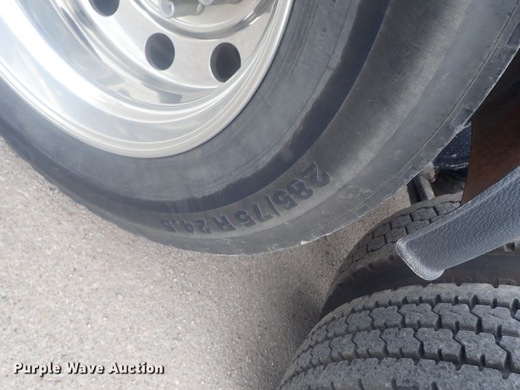 image for item DI4735 1998 Freightliner Classic X2  semi truck