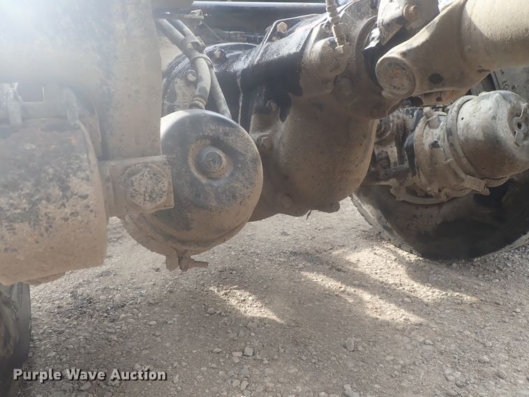 image for item DI4736 2001 Freightliner Columbia  semi truck