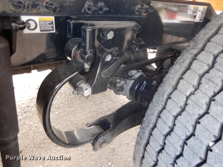 image for item DI8501 2016 Peterbilt 579  semi truck