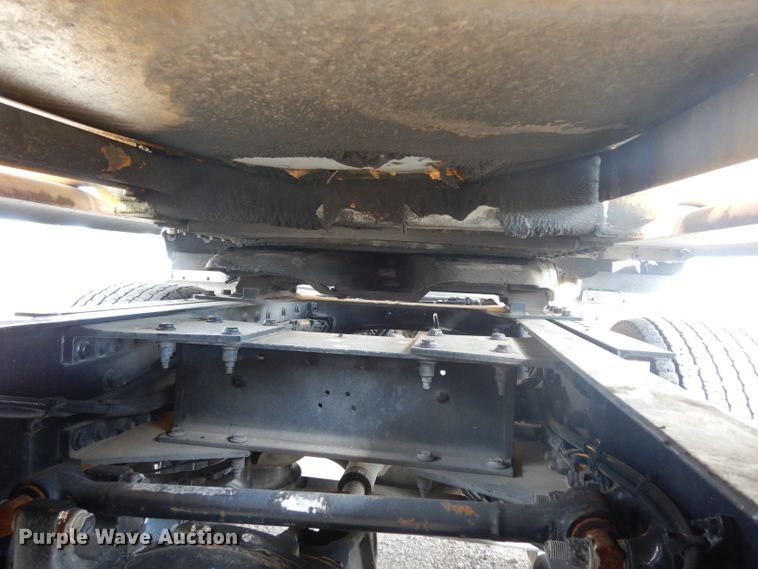 image for item DI8501 2016 Peterbilt 579  semi truck