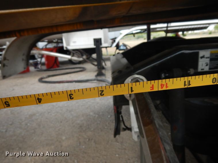 image for item DI8501 2016 Peterbilt 579  semi truck