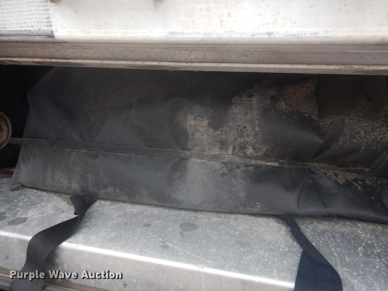 image for item DJ1057 2020 Transcraft flatbed trailer