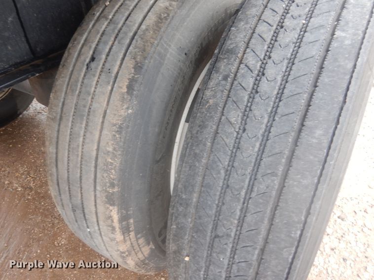 image for item DJ1057 2020 Transcraft flatbed trailer