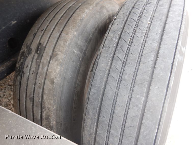 image for item DJ1057 2020 Transcraft flatbed trailer