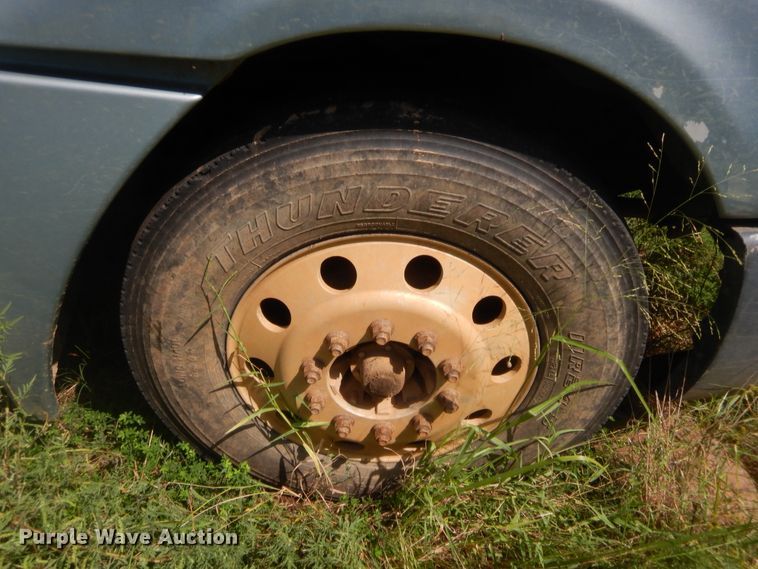 image for item DJ2007 2007 Freightliner Columbia  semi truck