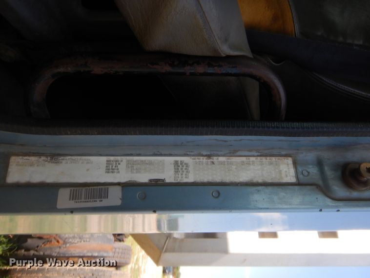 image for item DJ2007 2007 Freightliner Columbia  semi truck