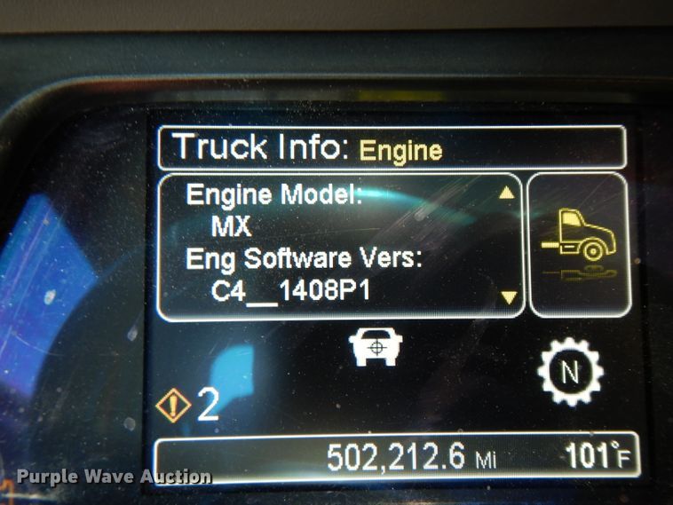 image for item DJ6530 2016 Peterbilt 579  semi truck