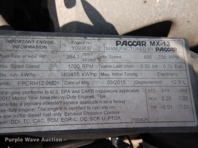 image for item DJ6530 2016 Peterbilt 579  semi truck