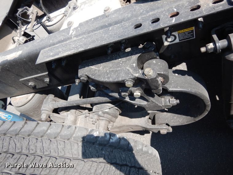 image for item DJ6530 2016 Peterbilt 579  semi truck