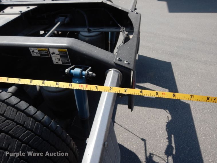 image for item DJ6530 2016 Peterbilt 579  semi truck