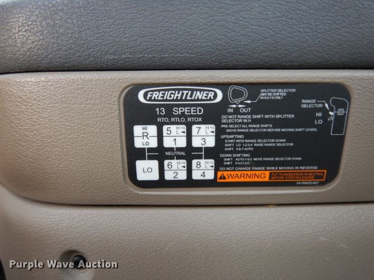 image for item DJ6531 2018 Freightliner Cascadia  semi truck