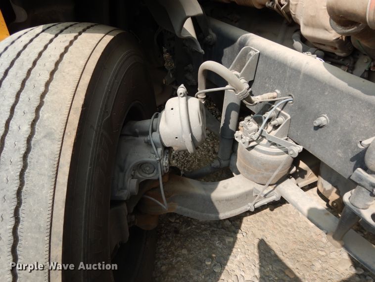 image for item DJ6531 2018 Freightliner Cascadia  semi truck